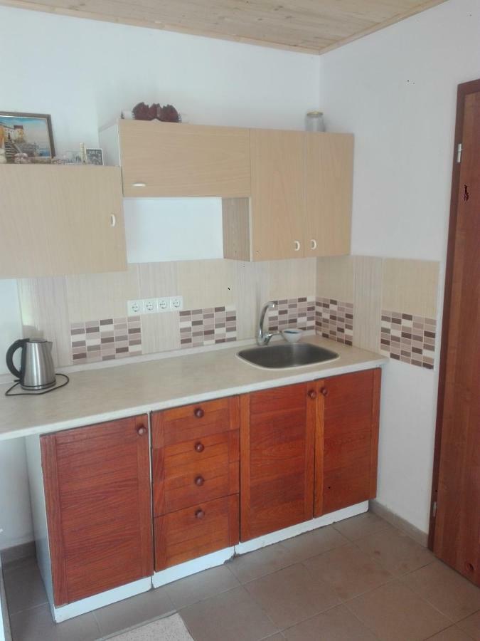 Apartmany Alex Male Dvorany المظهر الخارجي الصورة